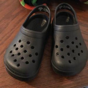 Toys R Us croc shoes